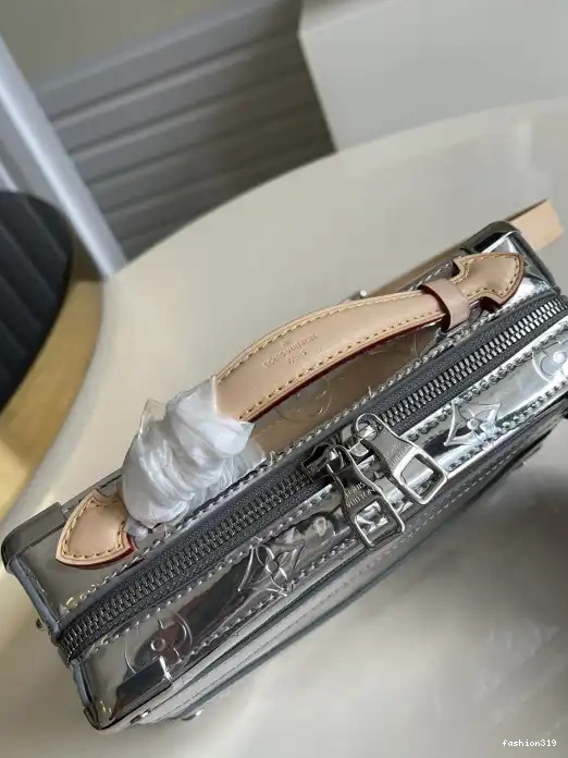 LOUIS HANDLE VUITTON TRUNK 0328